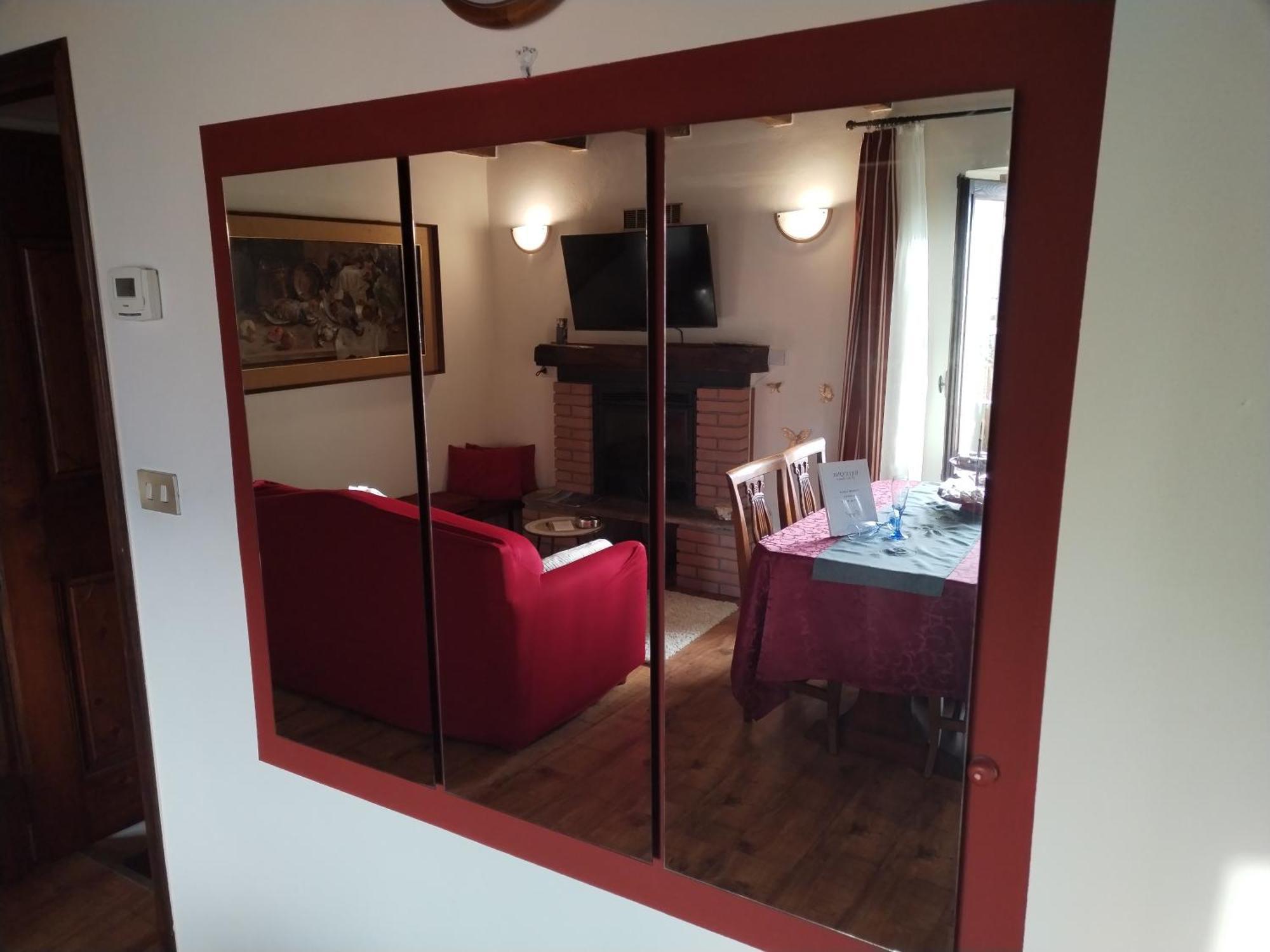 Little Country House Bellano Bagian luar foto
